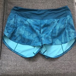 Luluelemon teal shorts